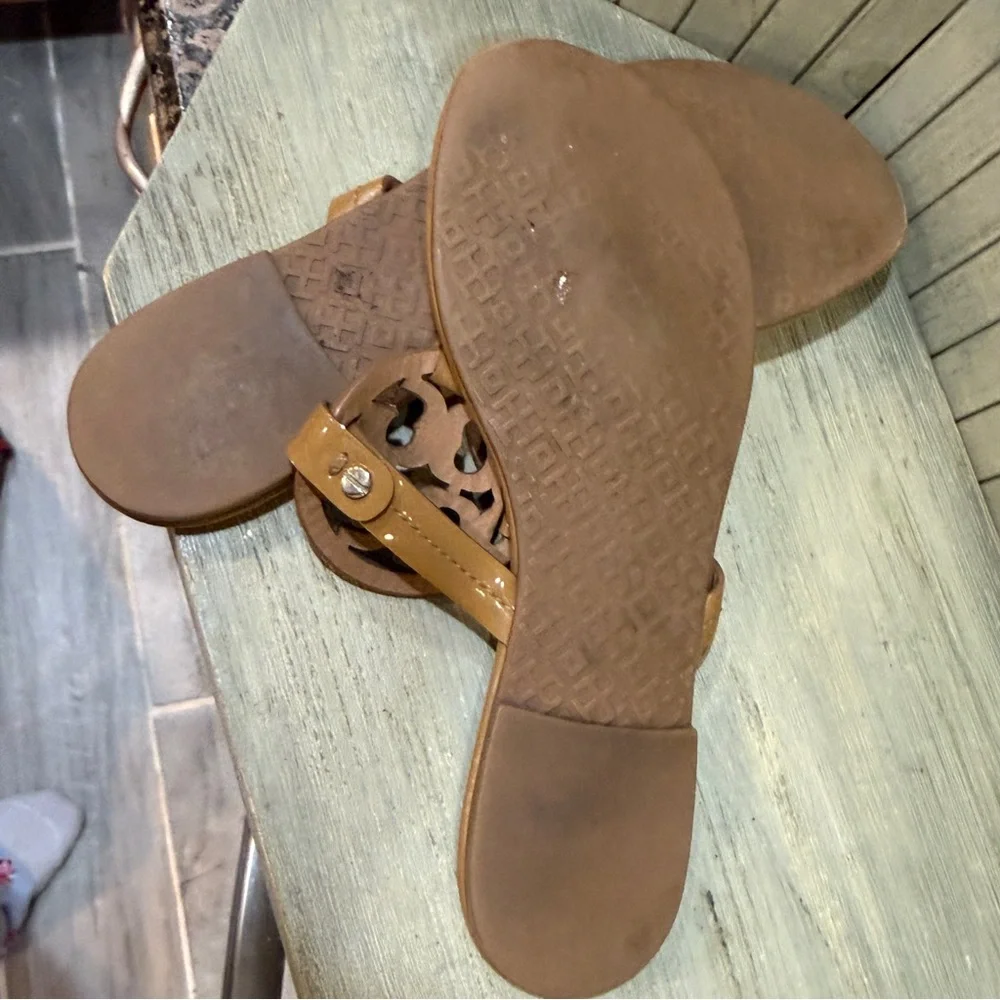 Tory Burch Tan Leather Classic Thong Sandals - Picture 8 of 10